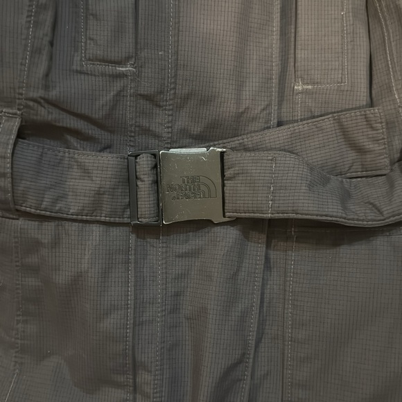 North face women’s winter coat - Picture 6 of 17